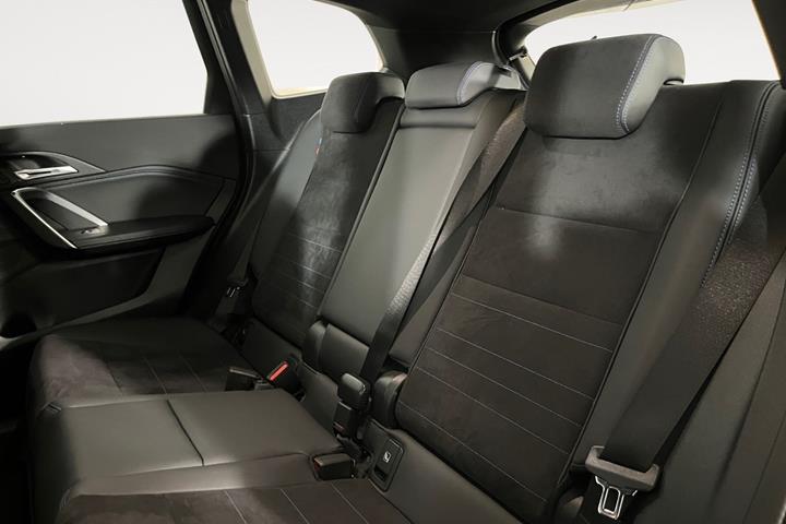Grå BMW iX1 fra 2026