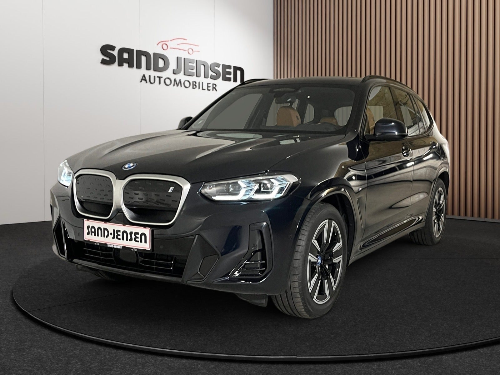 BMW iX3 Charged M-Sport
