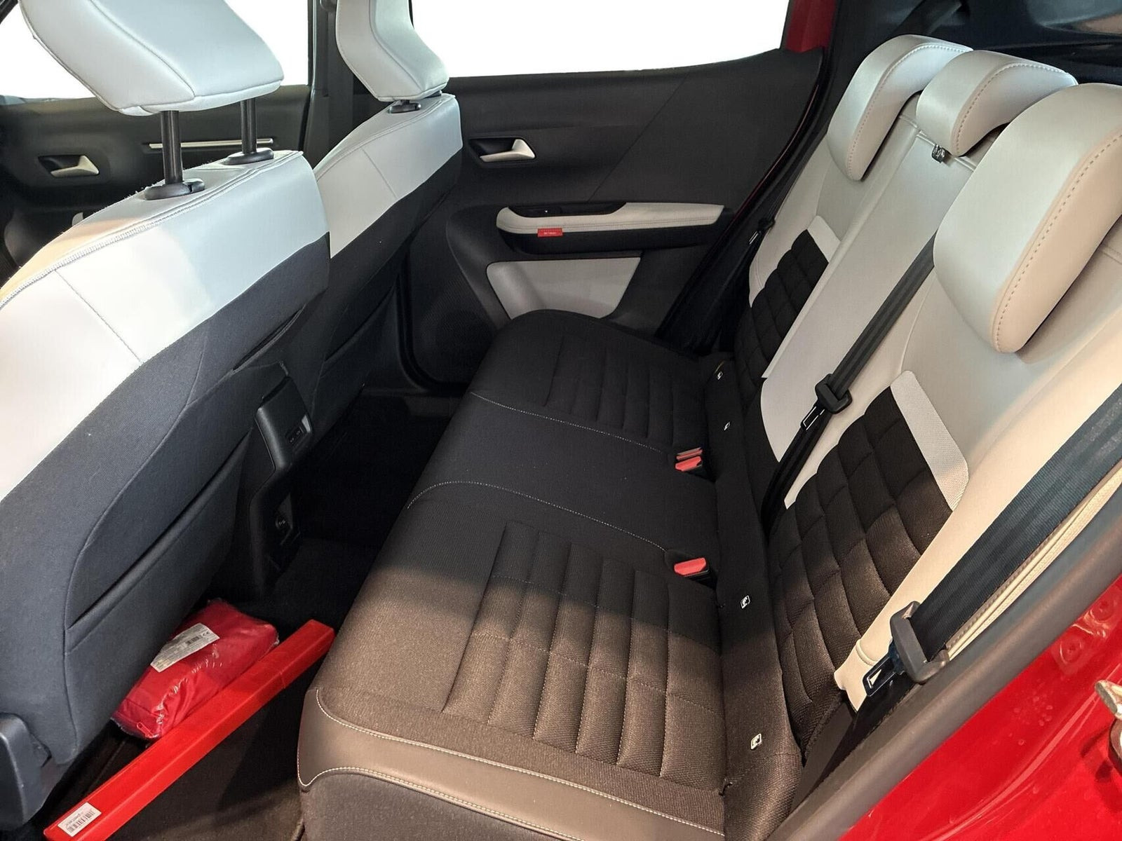 Rød Citroën e-C3 Aircross fra 2025