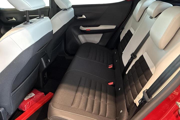 Rød Citroën e-C3 Aircross fra 2025