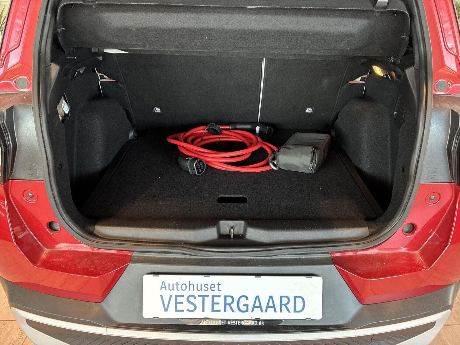 Rød Citroën e-C3 Aircross fra 2025