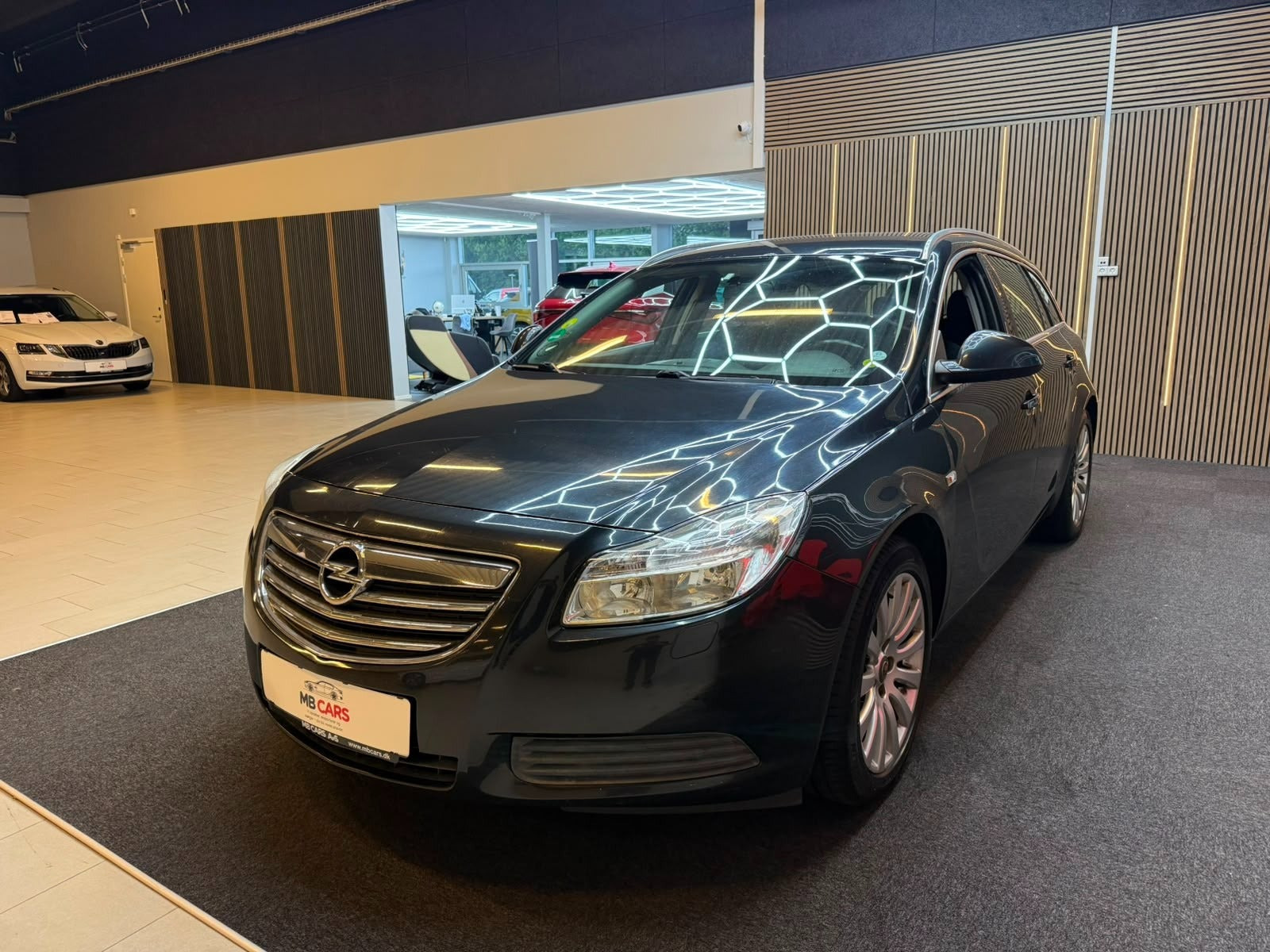 Sort Opel Insignia fra 2013
