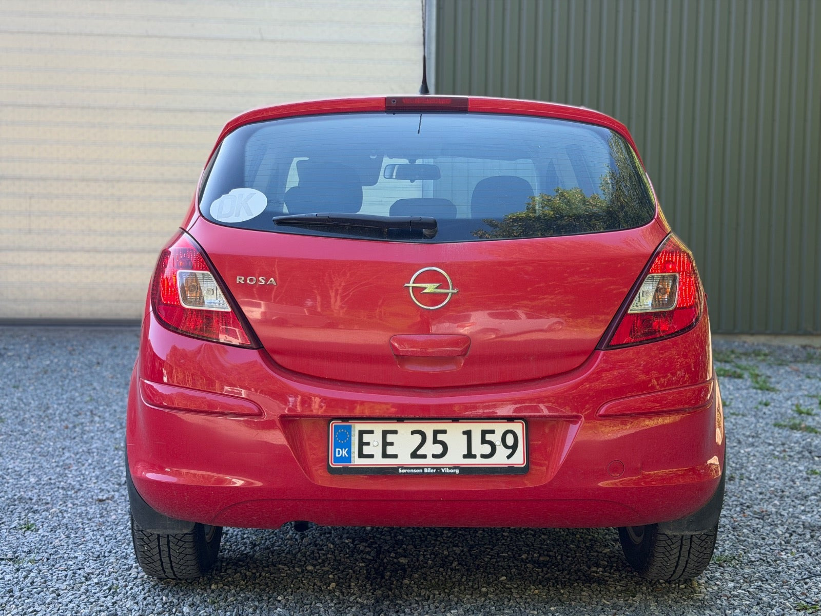 Rød Opel Corsa fra 2010