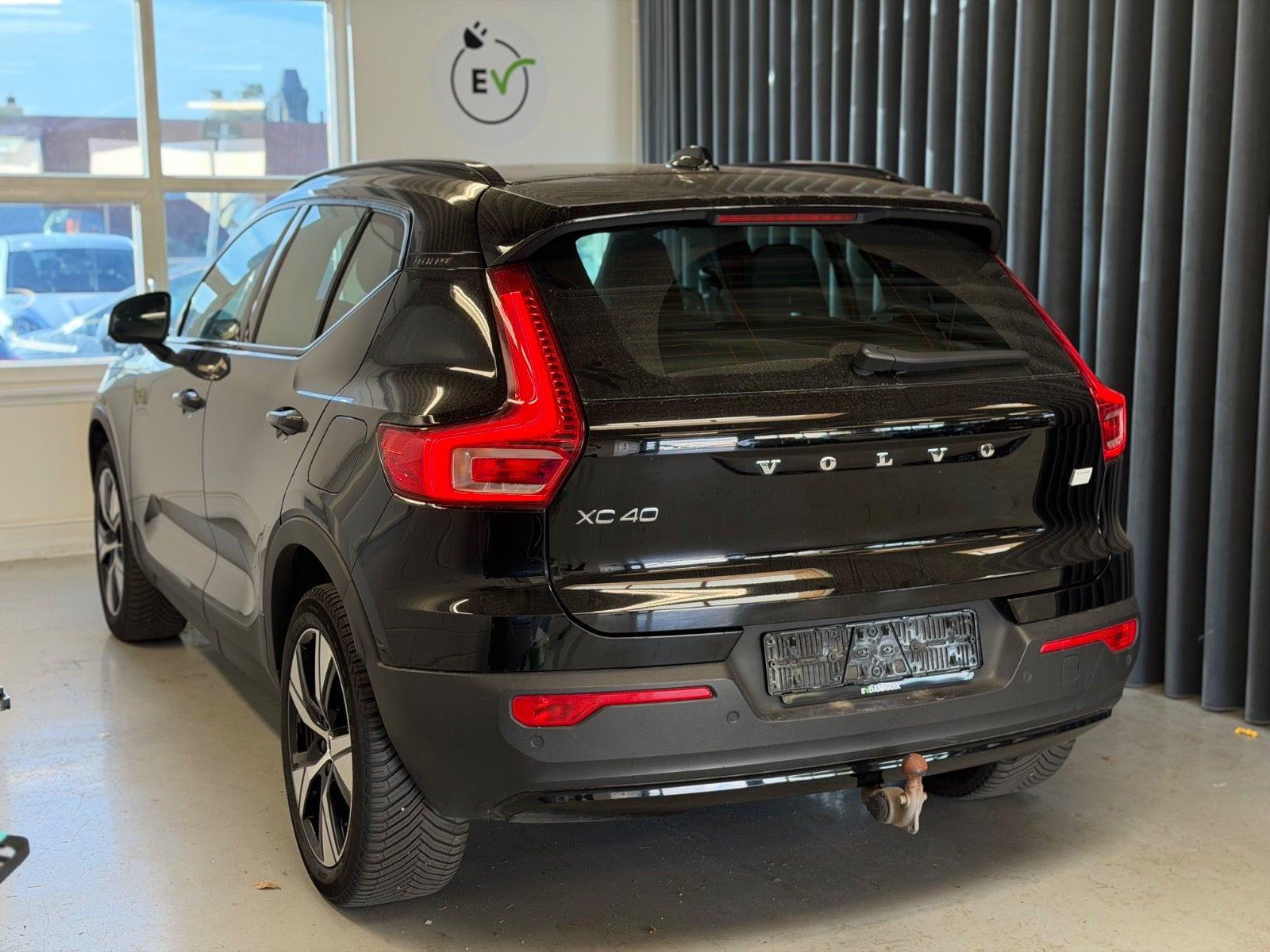 Sort Volvo XC40 fra 2022