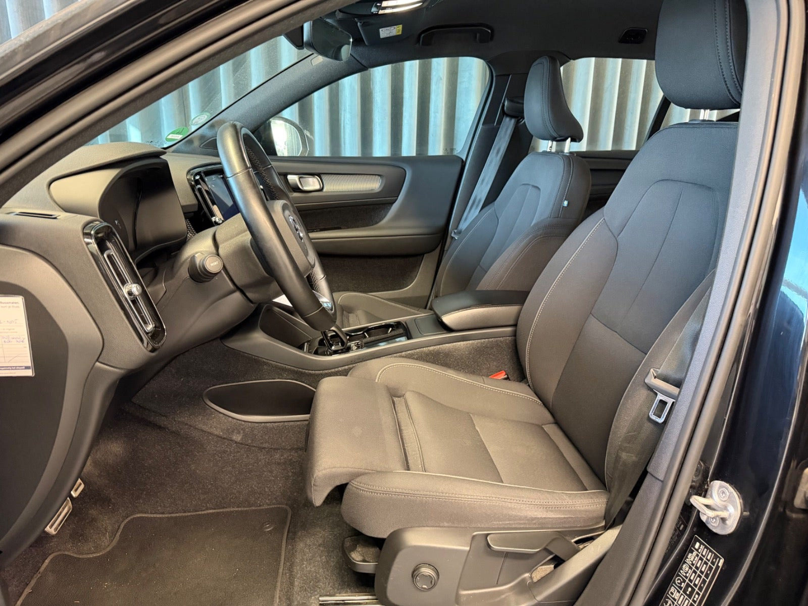 Sort Volvo XC40 fra 2022