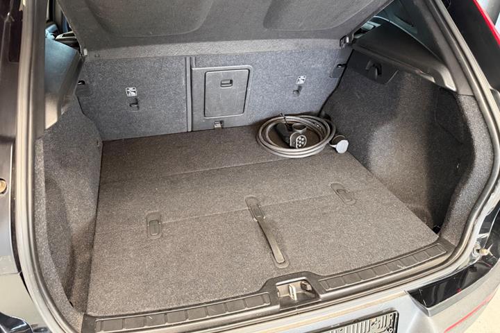 Sort Volvo XC40 fra 2022