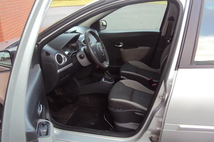 undefined Renault Clio III fra 2011