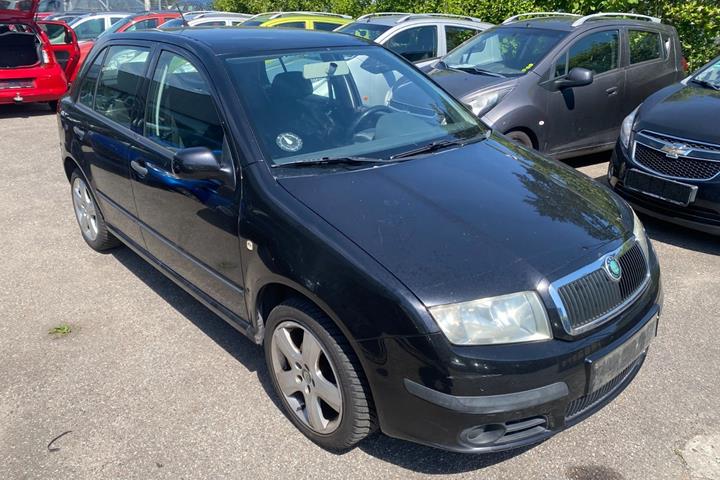 undefined Skoda Fabia fra 2005 set udefra