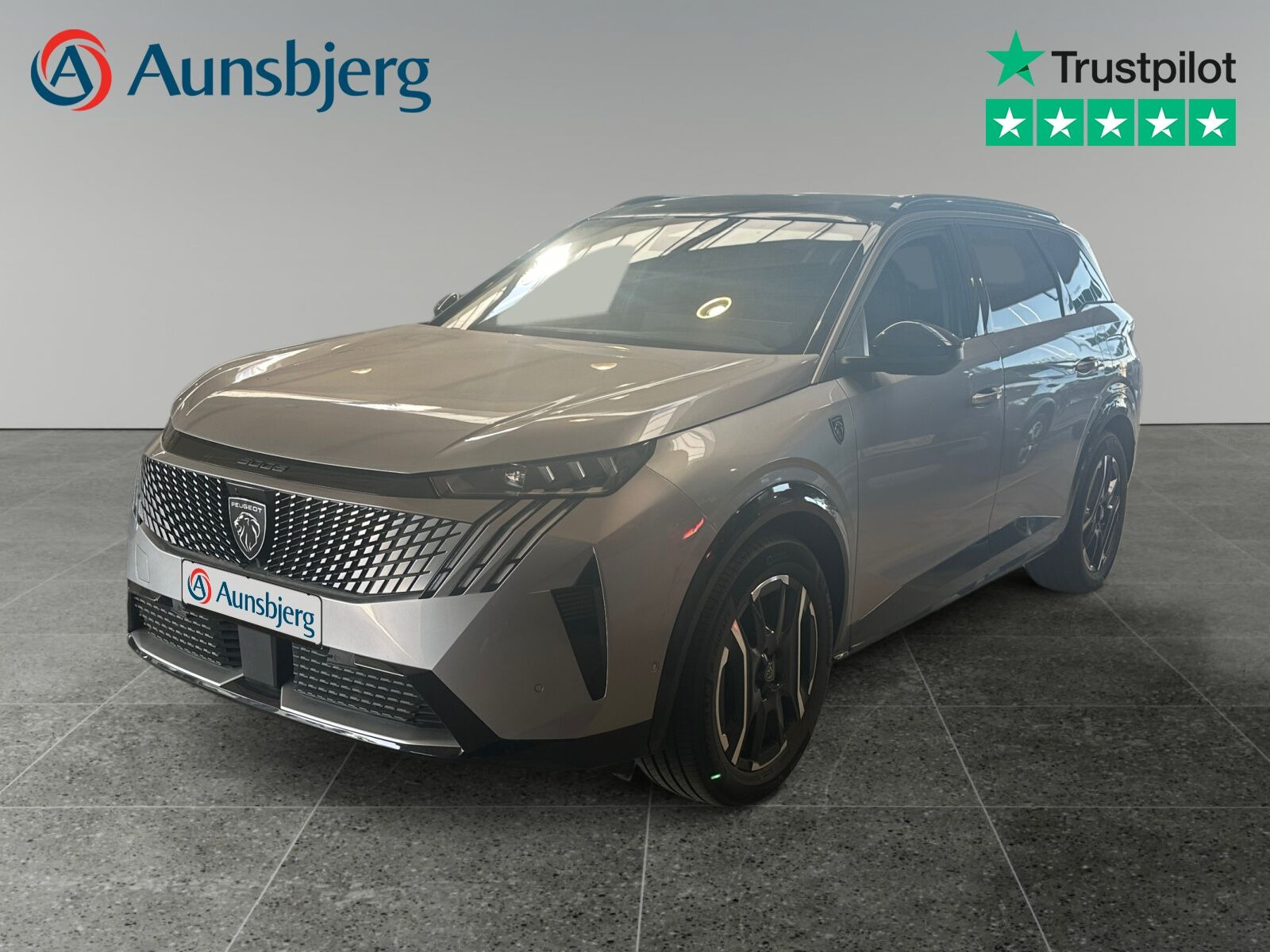 Grå Peugeot e-5008 fra 2026