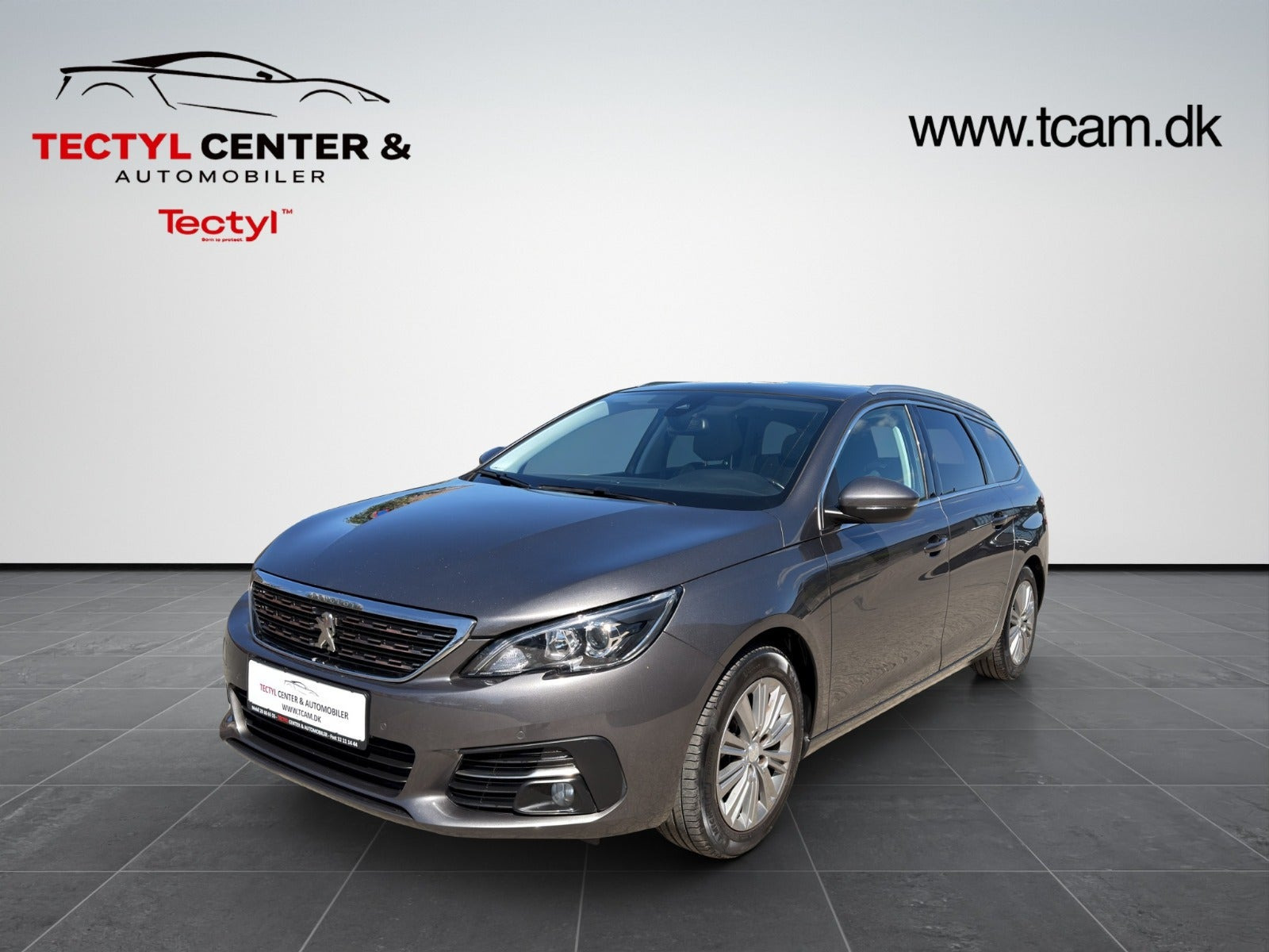 Grå Peugeot 308 fra 2018