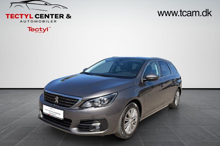 Grå Peugeot 308 fra 2018