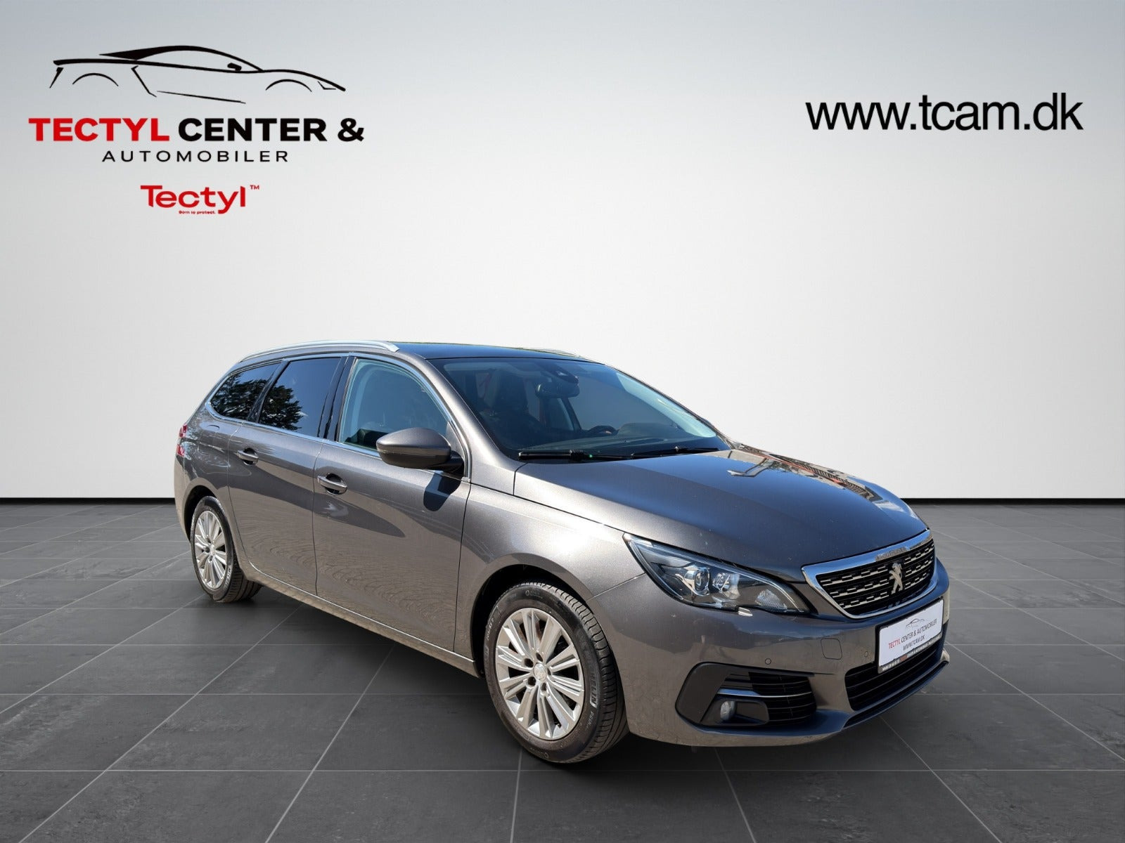 Grå Peugeot 308 fra 2018