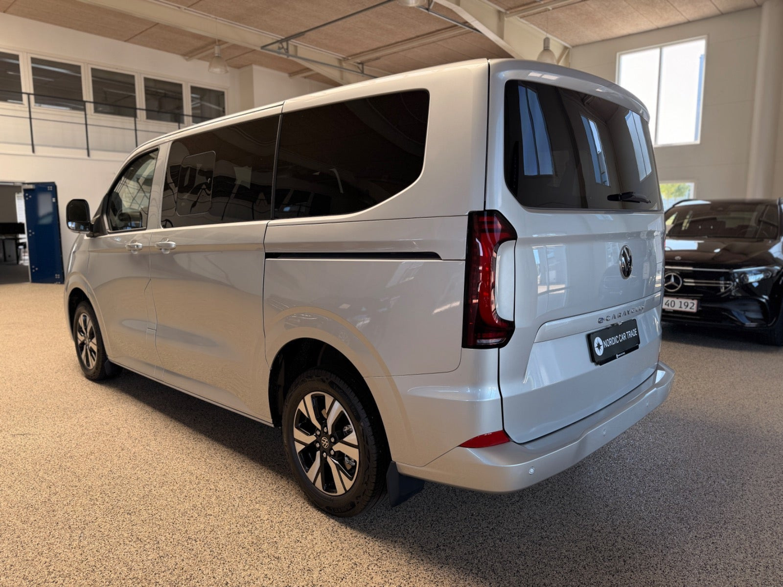 Grå VW e-Caravelle fra 2026