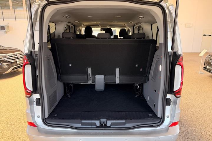 Grå VW e-Caravelle fra 2026