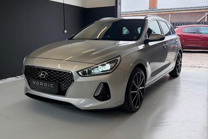 undefined Hyundai i30 fra 2018 set udefra