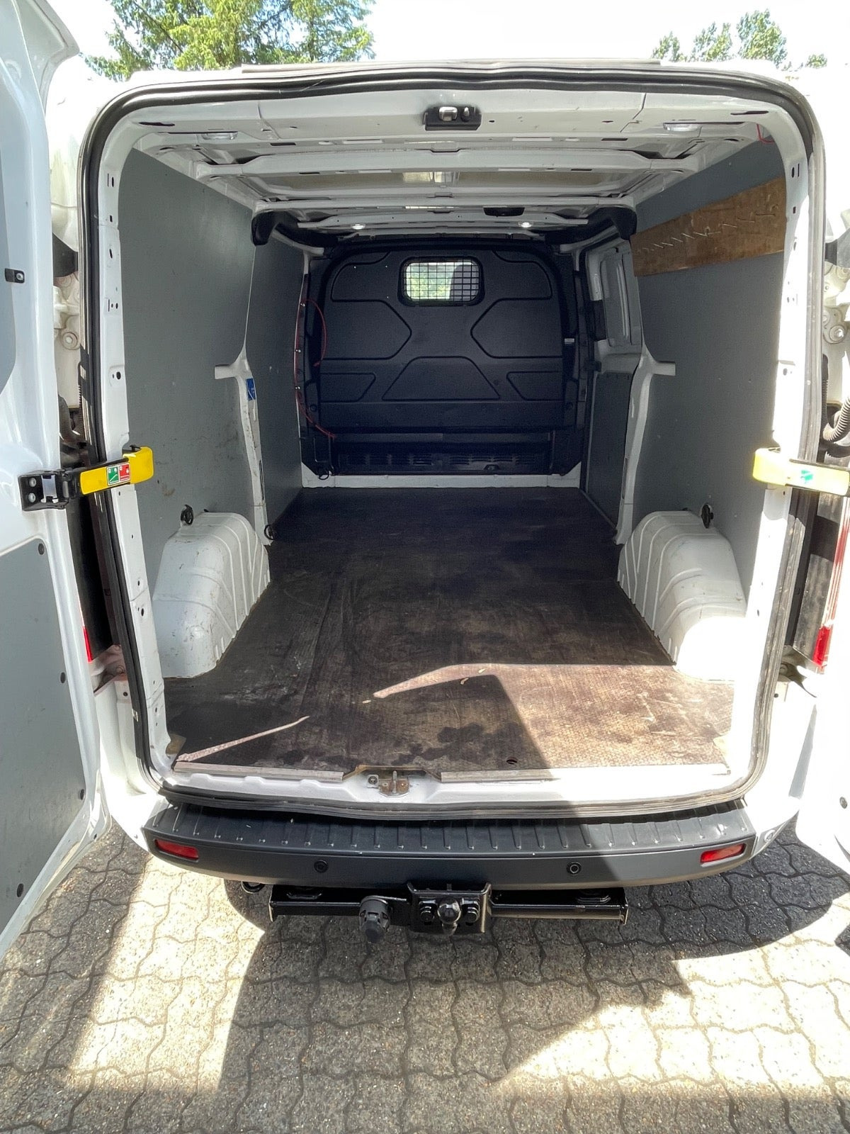 Hvid Ford Transit Custom 300 L2 fra 2018