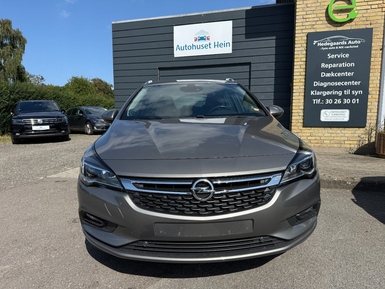 Grå Opel Astra fra 2017