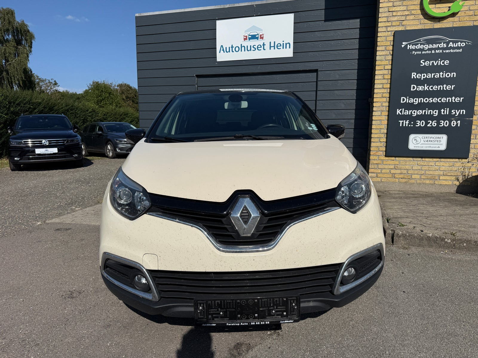 Beige Renault Captur fra 2016