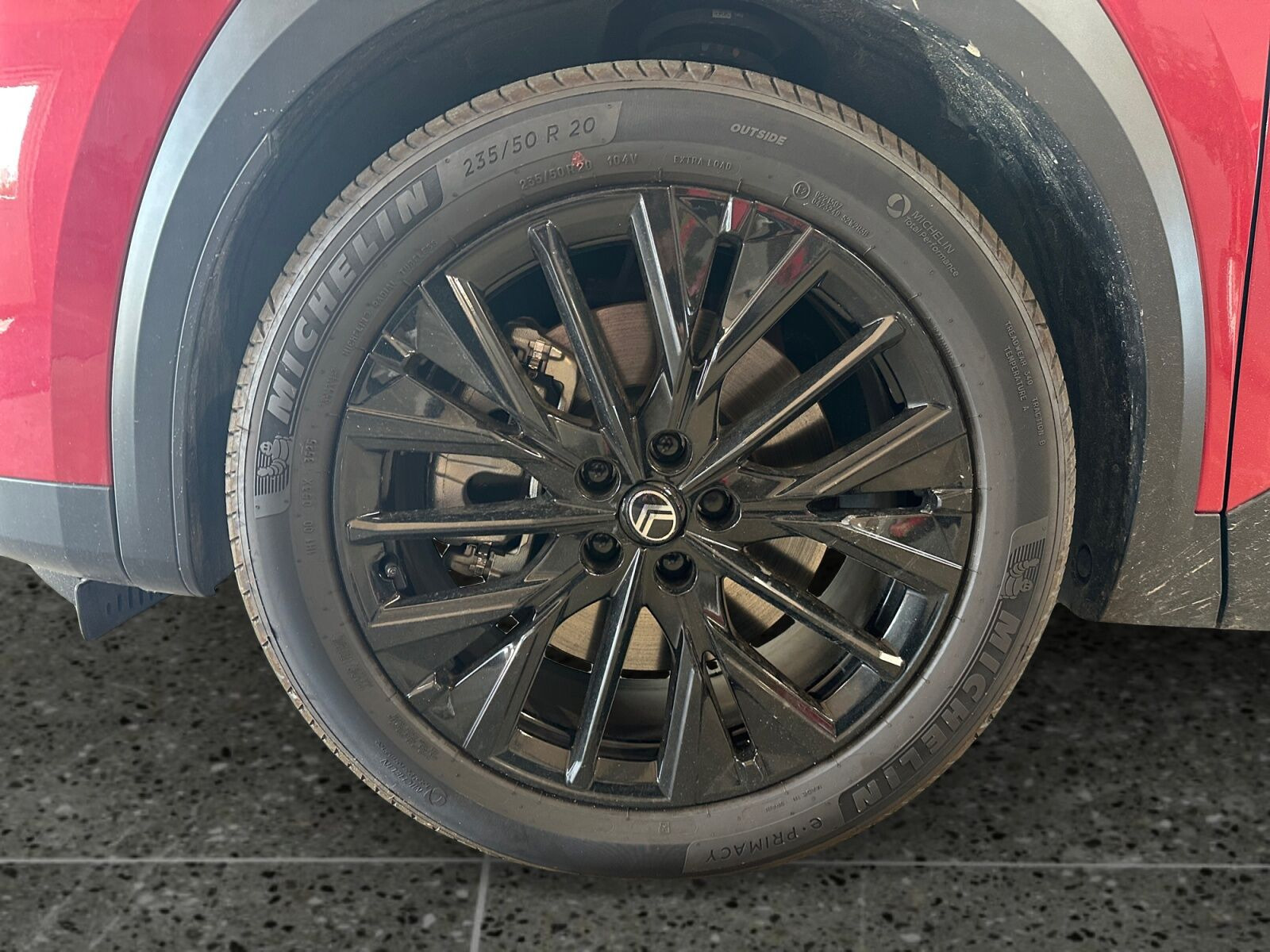 Rød Citroën ë-C5 Aircross fra 2026