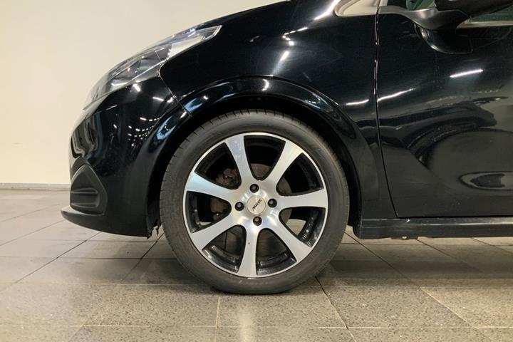 Sort Peugeot 208 fra 2018