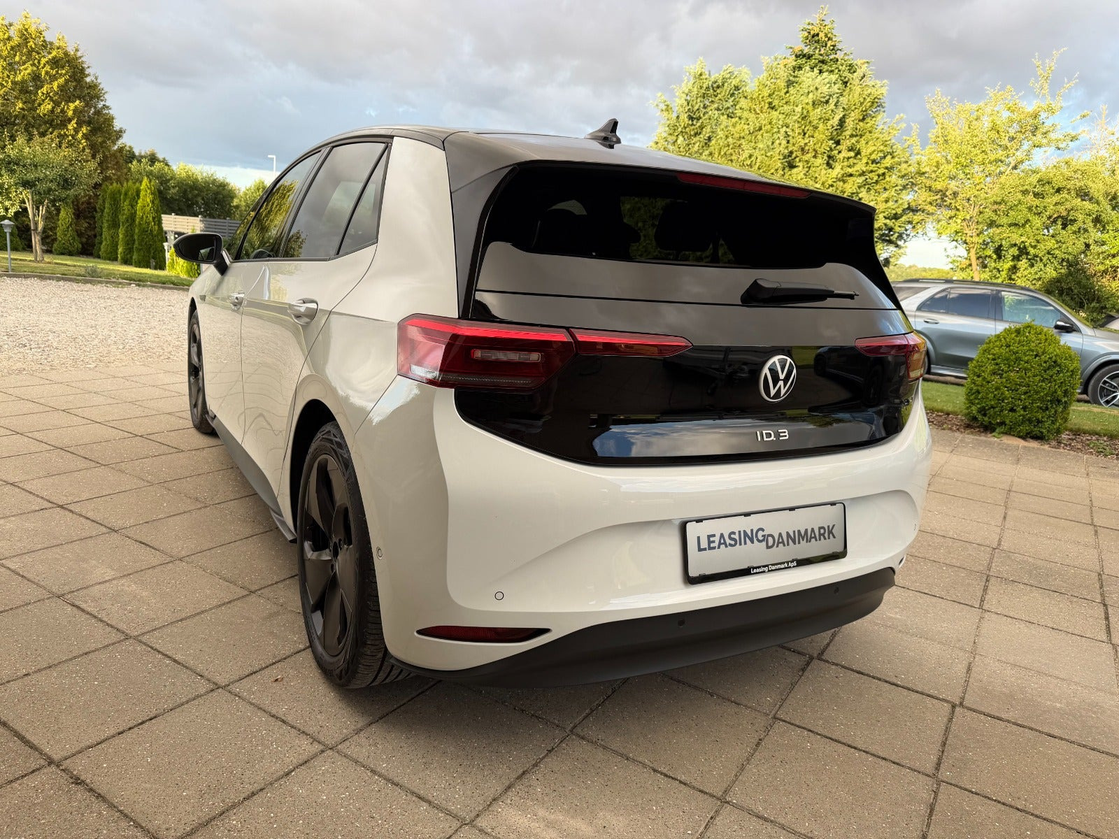 Hvid VW ID.3 fra 2023