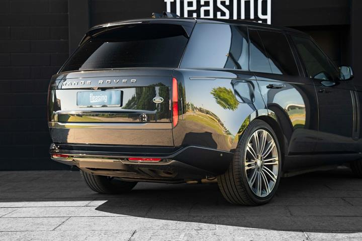 Sort Land Rover Range Rover fra 2023