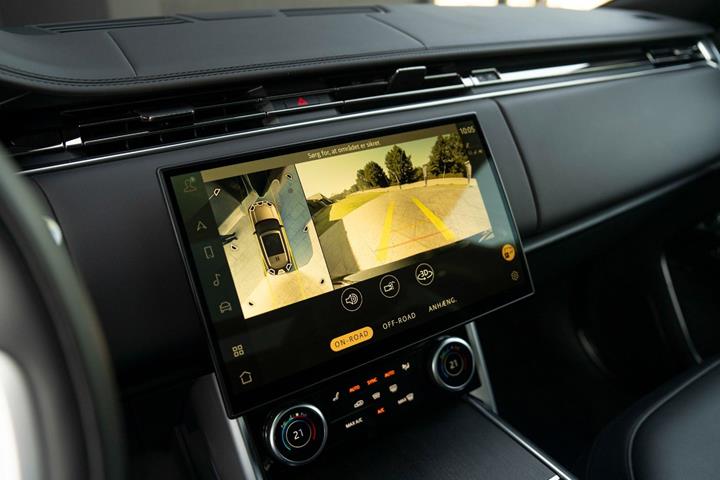 Sort Land Rover Range Rover fra 2023