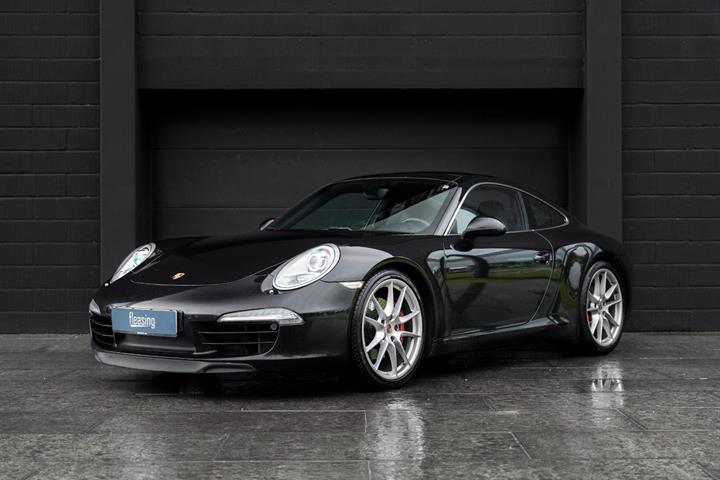 Sort Porsche 911 Carrera S fra 2013