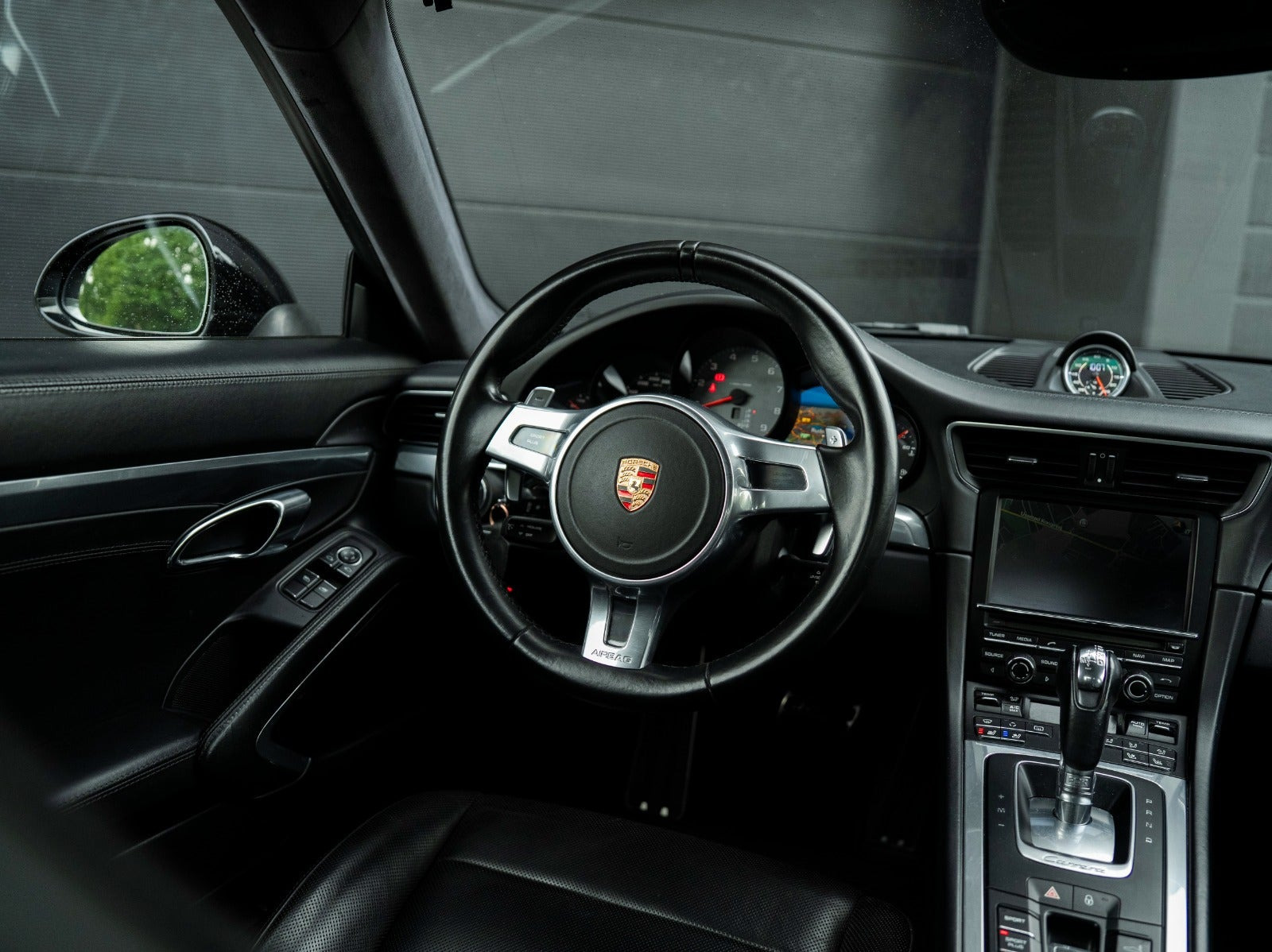 Sort Porsche 911 Carrera S fra 2013