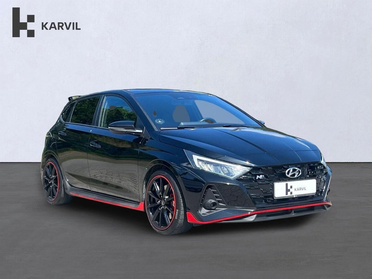 Sort Hyundai i20 fra 2023