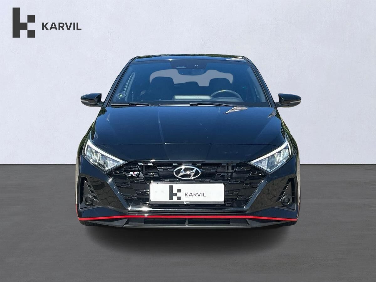 Sort Hyundai i20 fra 2023