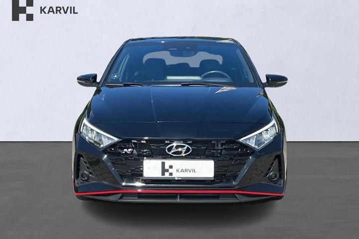 Sort Hyundai i20 fra 2023