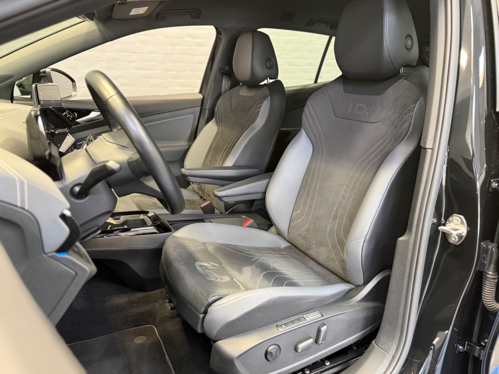 Sort VW ID.4 fra 2023