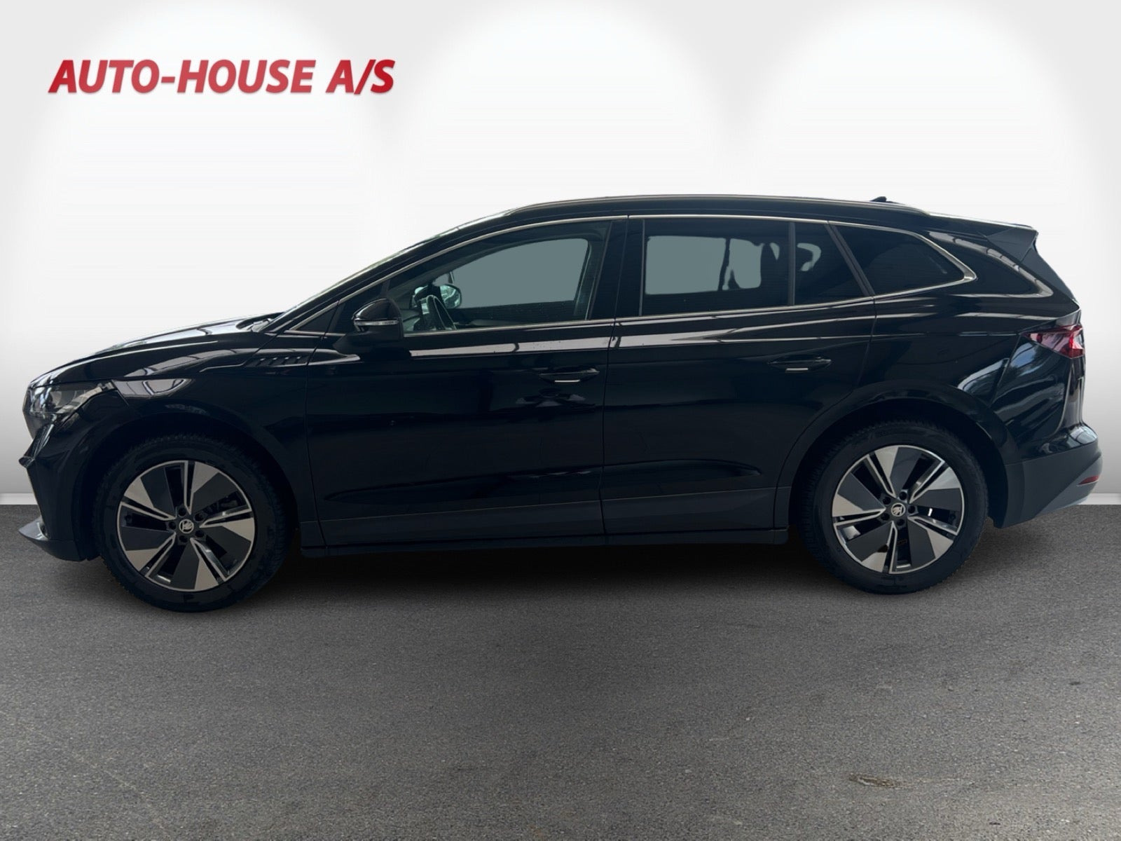 Sort Skoda Enyaq fra 2025