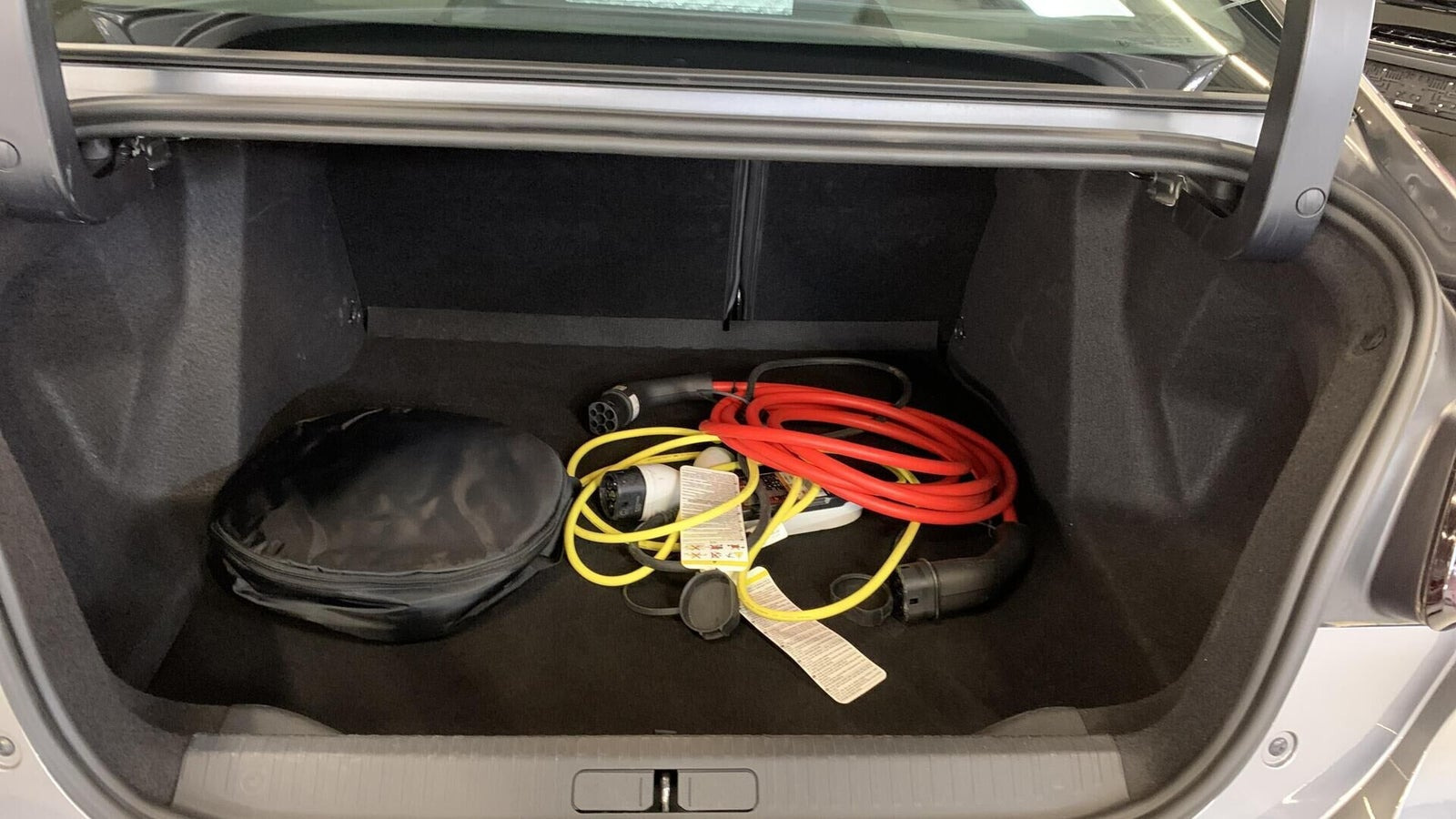 Grå Citroën ë-C4 X fra 2025