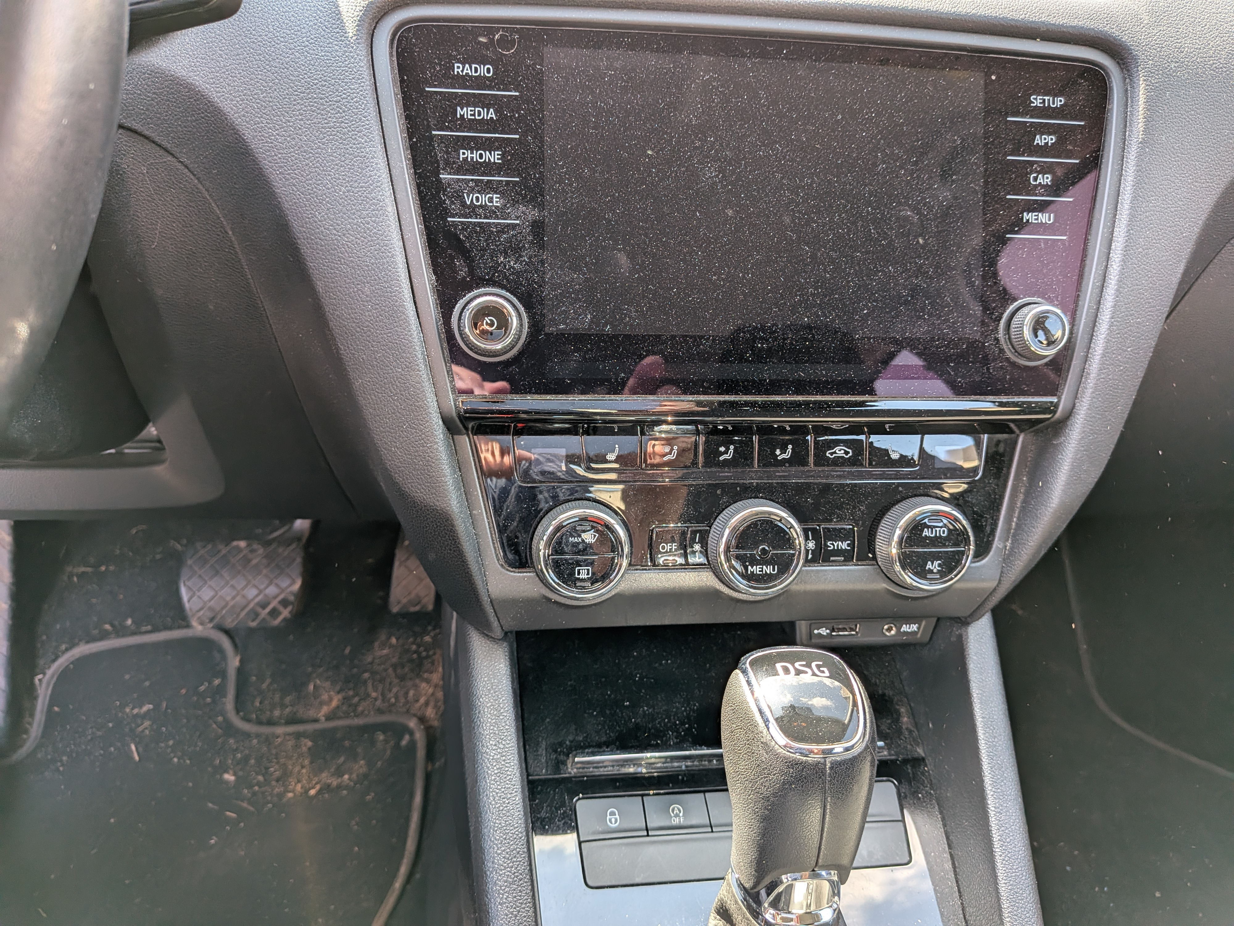 Beige Skoda Octavia fra 2017