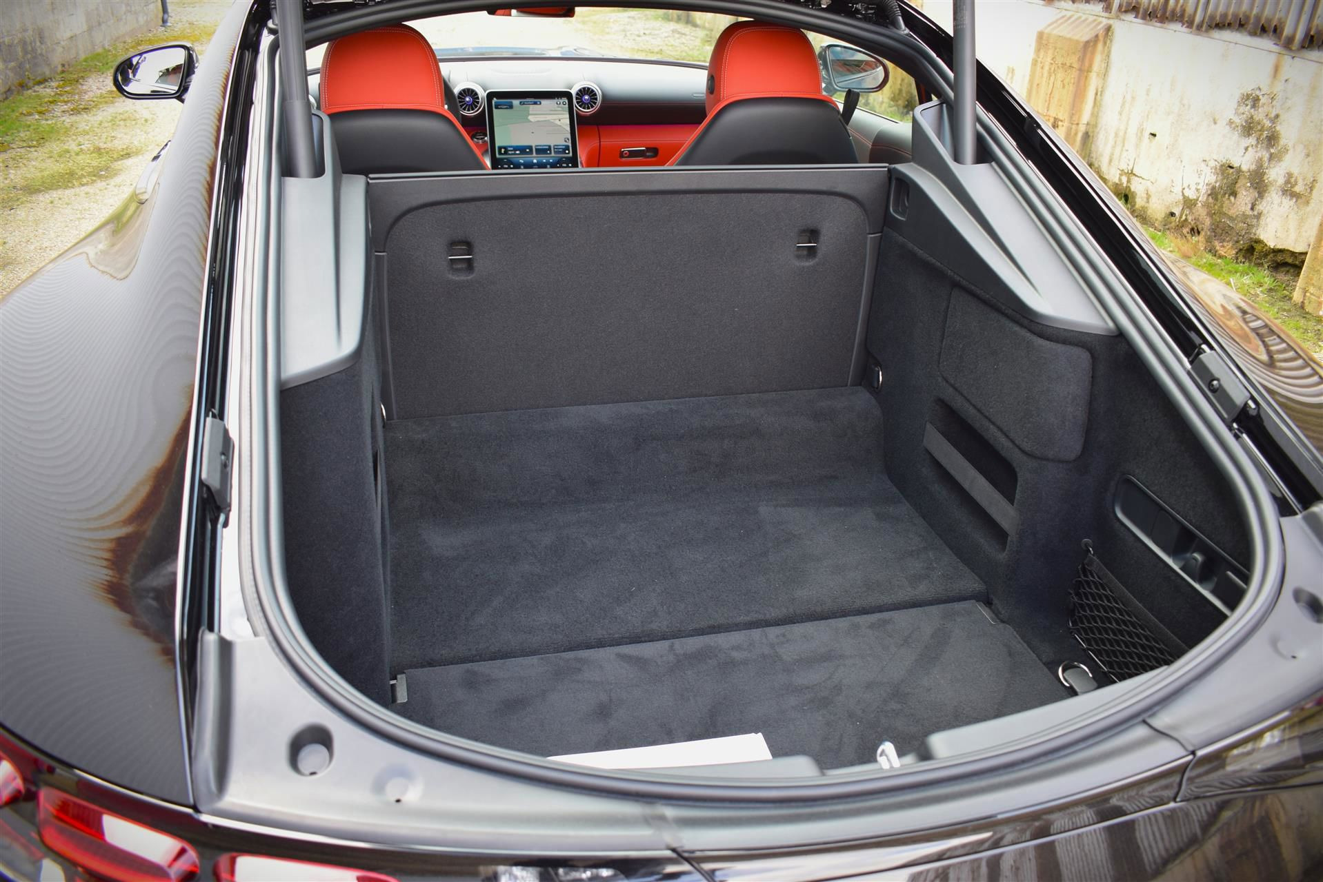 Sort Mercedes AMG fra 2025