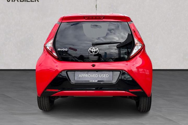 Rød Toyota Aygo fra 2020