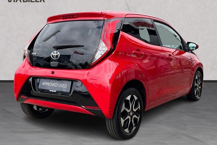 Rød Toyota Aygo fra 2020