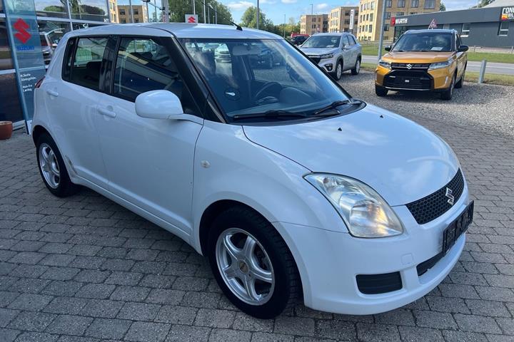 Hvid Suzuki Swift fra 2009