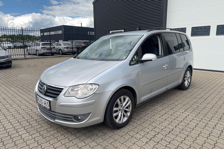 Sølv VW Touran fra 2006