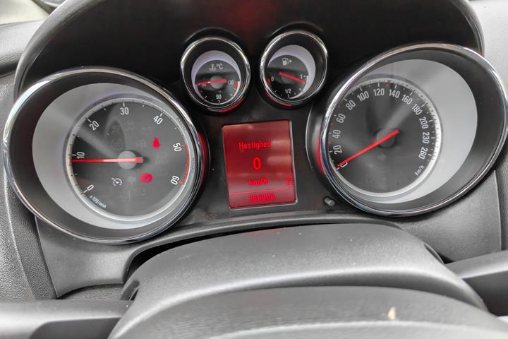 undefined Opel Astra fra 2011