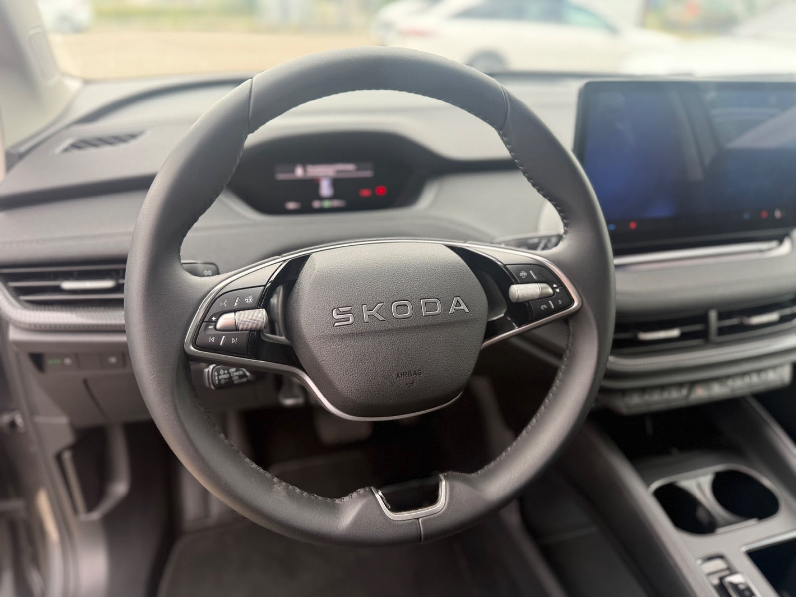 Grå Skoda Elroq fra 2026