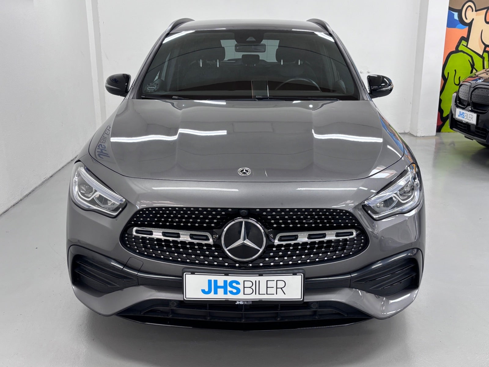 Grå Mercedes GLA200 d fra 2022