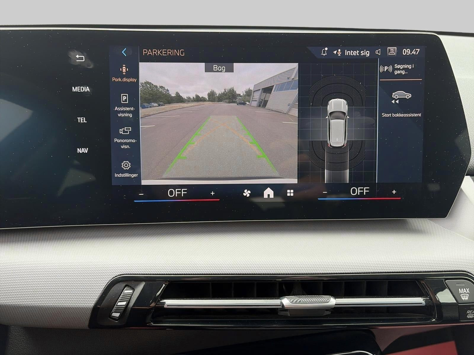 Hvid BMW iX1 fra 2024