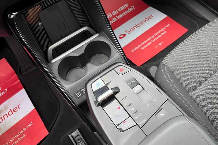 Hvid BMW iX1 fra 2024