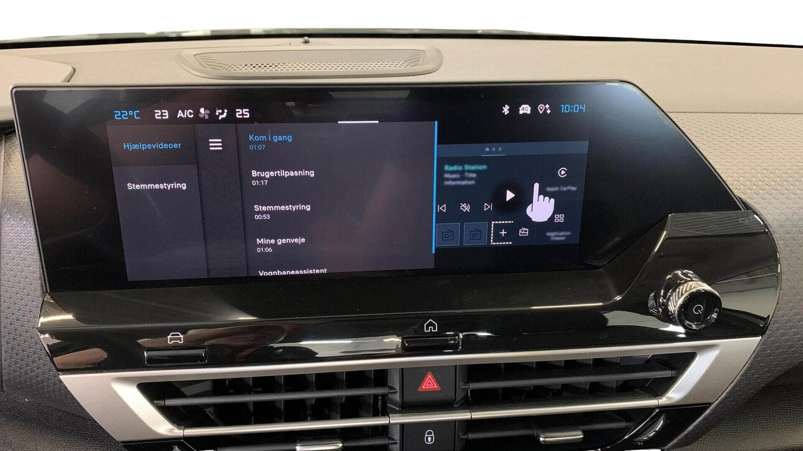 Grå Citroën ë-C4 X fra 2025