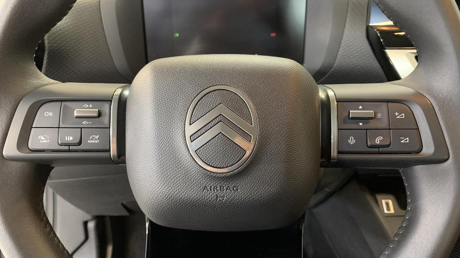 Grå Citroën ë-C4 X fra 2025