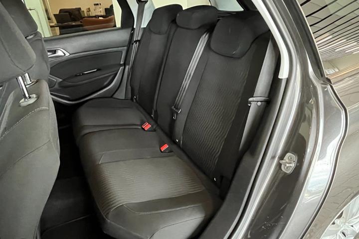 undefined Peugeot 308 fra 2016