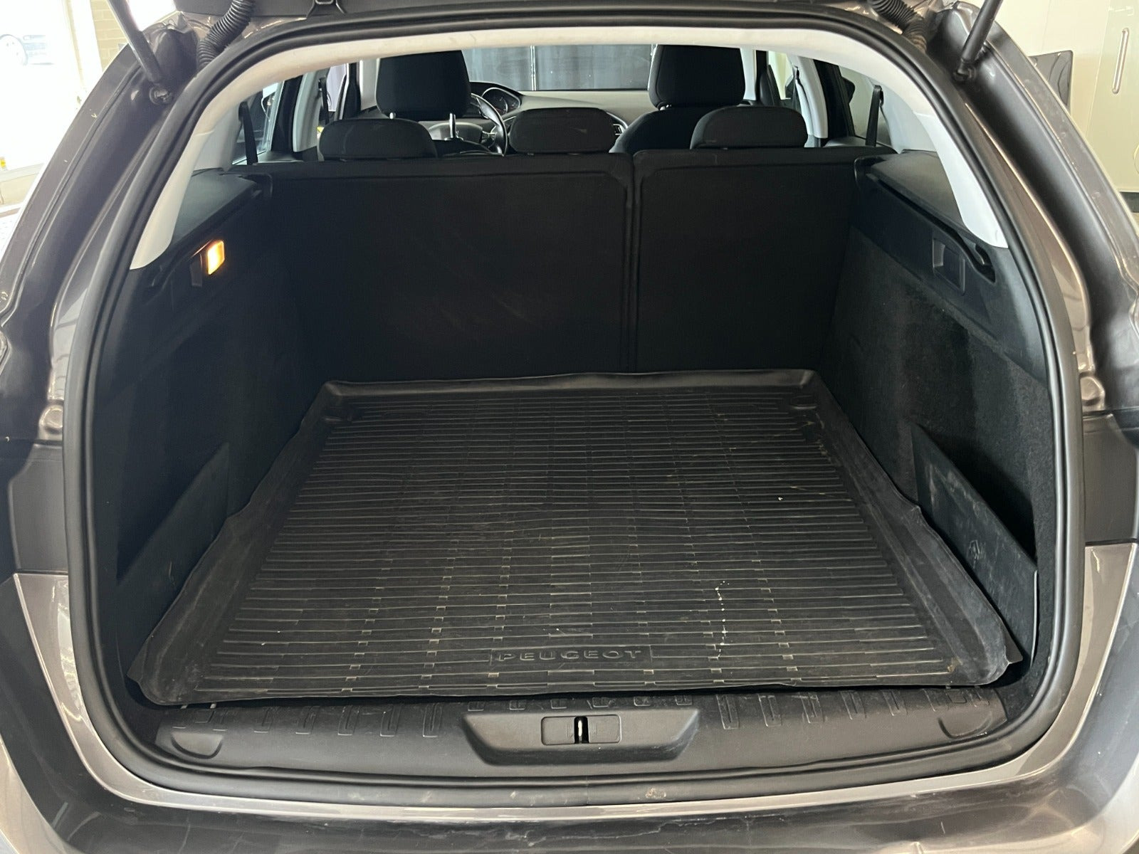 undefined Peugeot 308 fra 2016